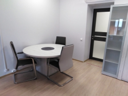 Оснащение мебелью кабинета для руководителя кадровой службы. Фото 3