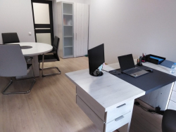 Оснащение мебелью кабинета для руководителя кадровой службы. Фото 7